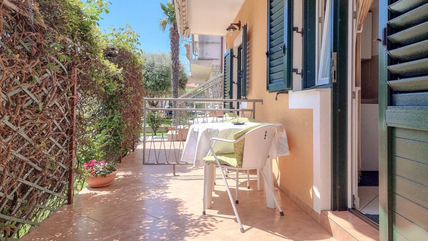 Alma One Apartment Novigrad  Exterior photo